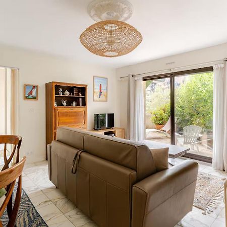 Cote Jardin - Terrasse, Calme Et Cosy Apartment Deauville Exterior photo